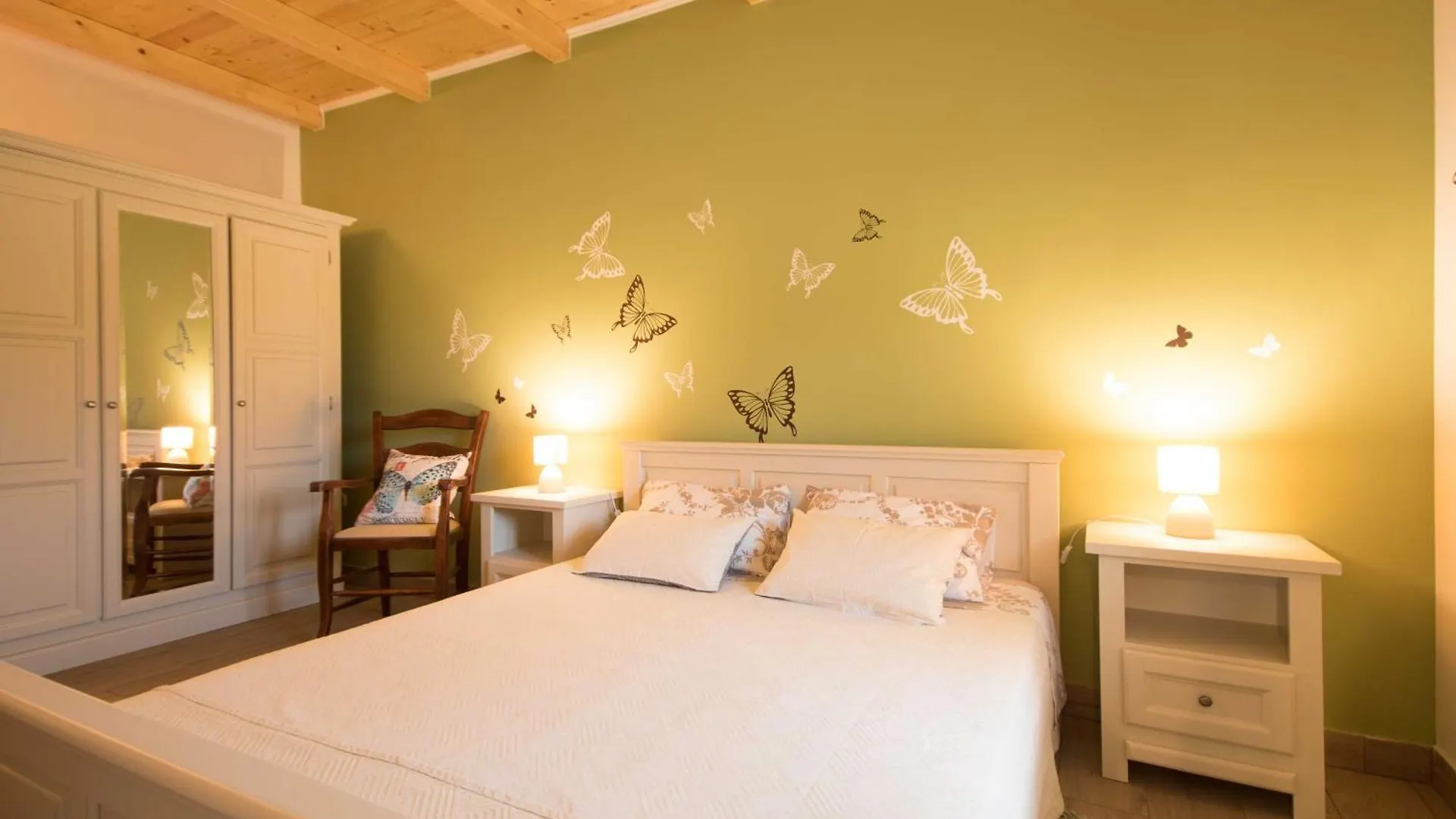 Villa Noina Arka, A Charming Villa With A Pool Surrounded By Nature Divsici Holiday home