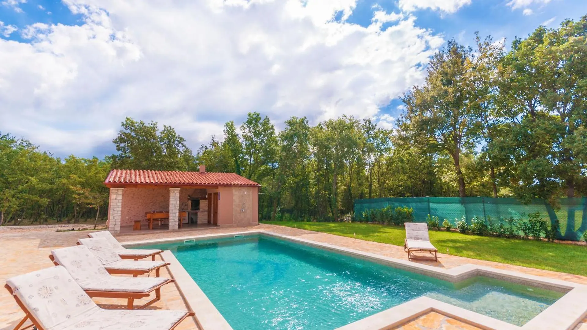 Villa Noina Arka, A Charming Villa With A Pool Surrounded By Nature Divsici Holiday home