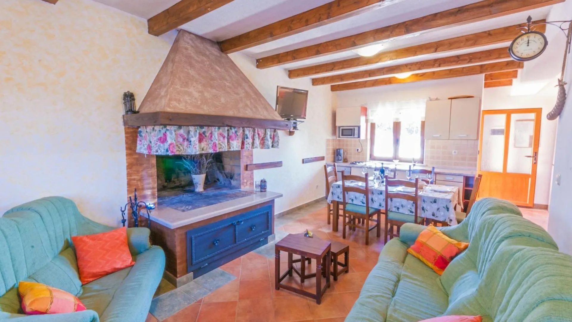 Holiday home Villa Noina Arka, A Charming Villa With A Pool Surrounded By Nature Divsici