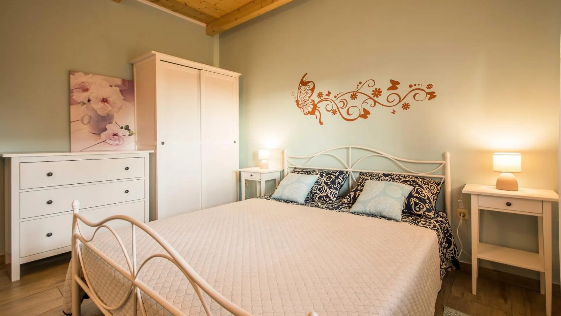 Villa Noina Arka, A Charming Villa With A Pool Surrounded By Nature Divsici Holiday home